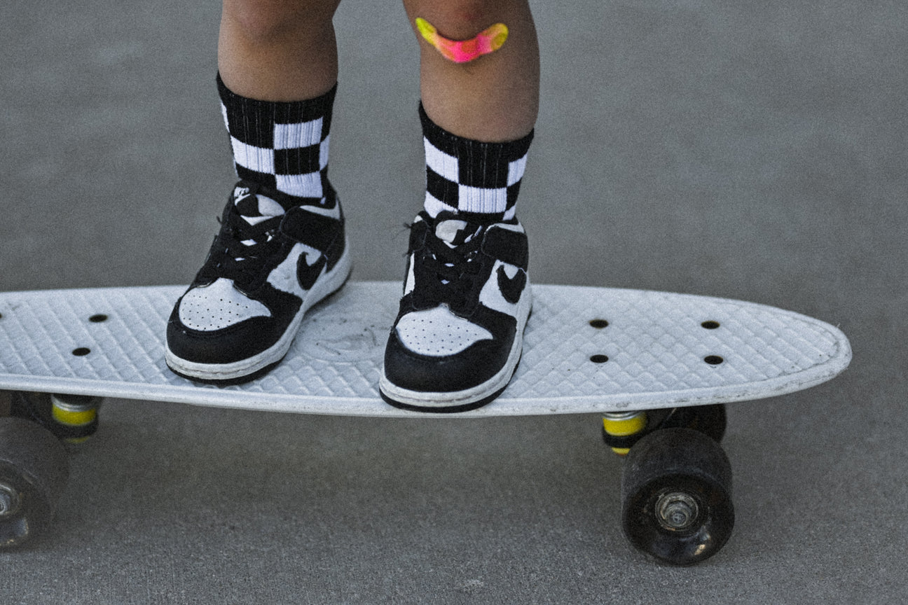 B + W Checkered Socks