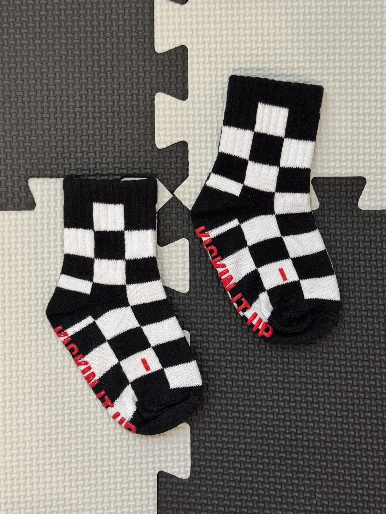 B + W Checkered Socks