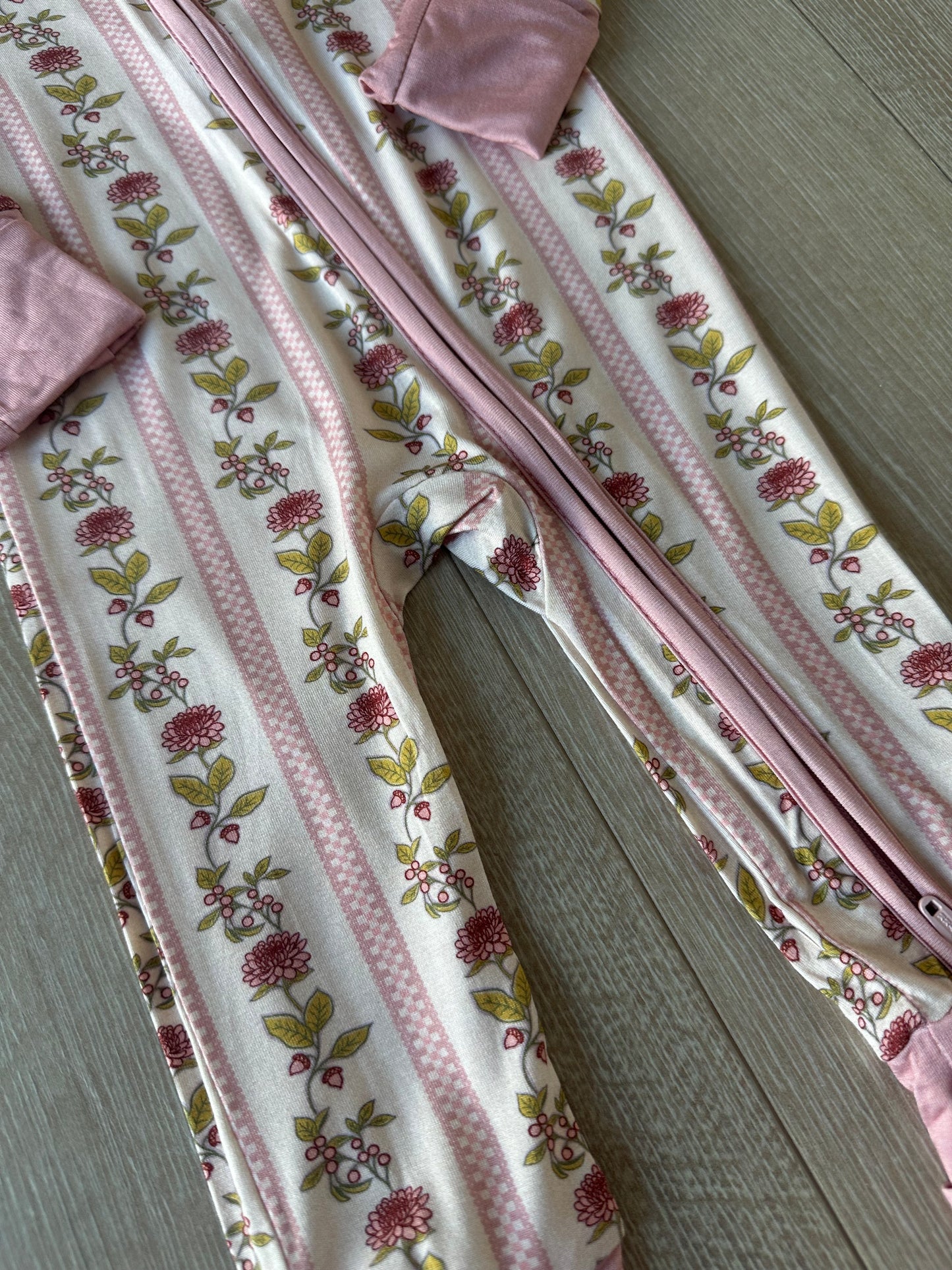 Vintage Floral Stripe Bamboo Zippy
