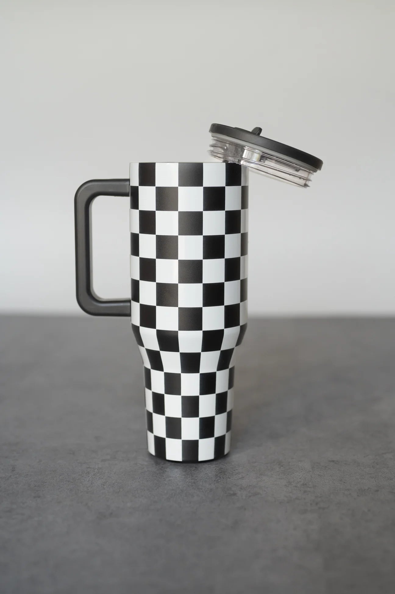 B+W Checkered Tumbler