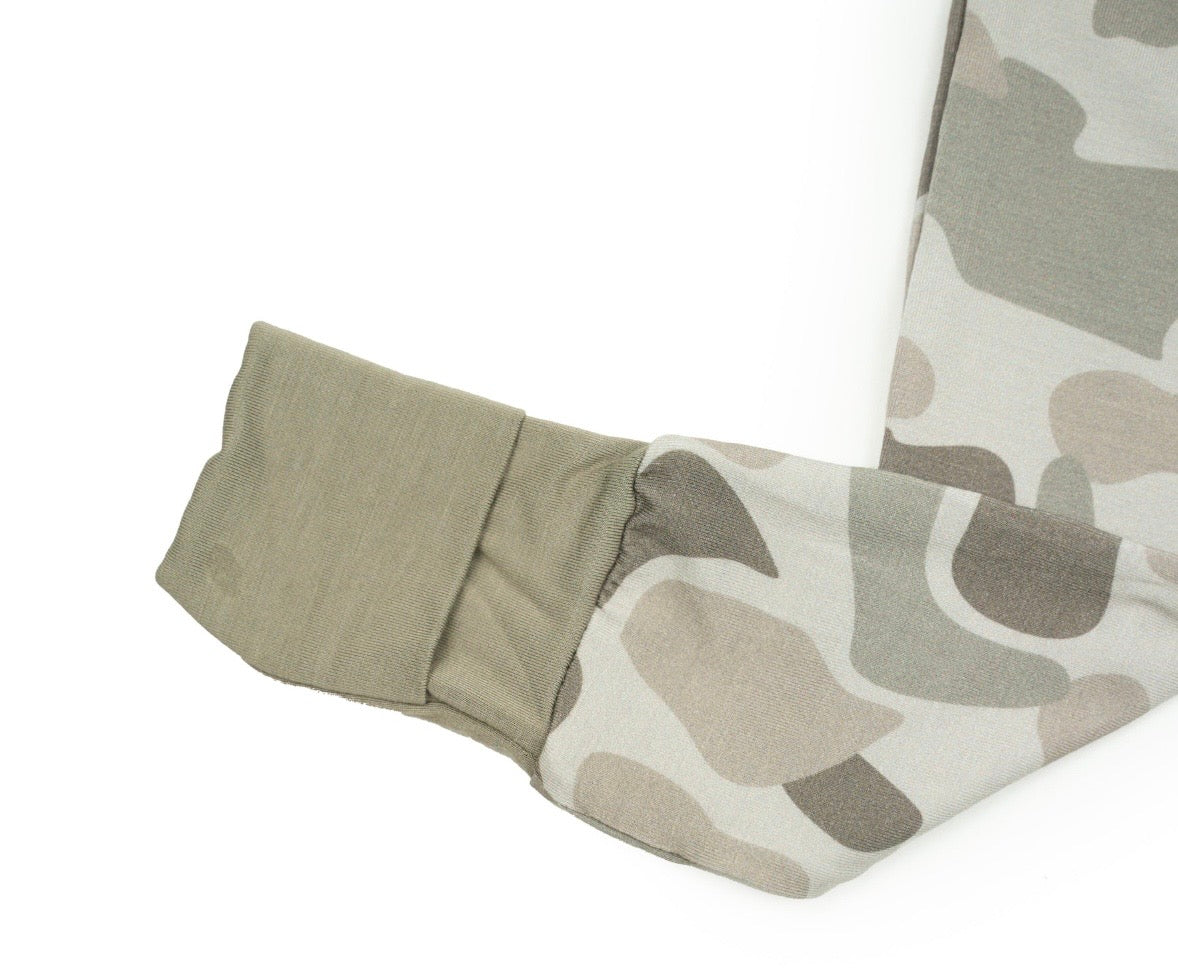 Button Buck Camo Zippy