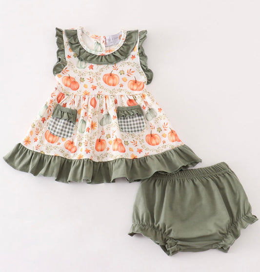 Pumpkin Ruffle Set