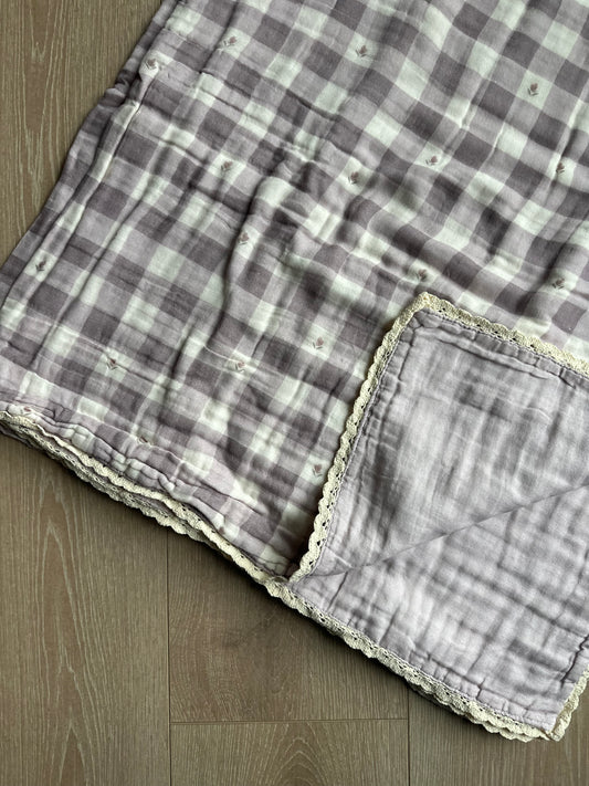 LAVENDER FIELDS QUILT {45 x 45}