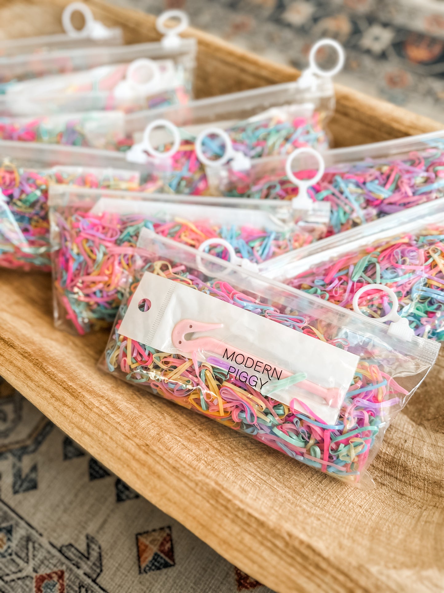 Elastics + Elastic Cutter