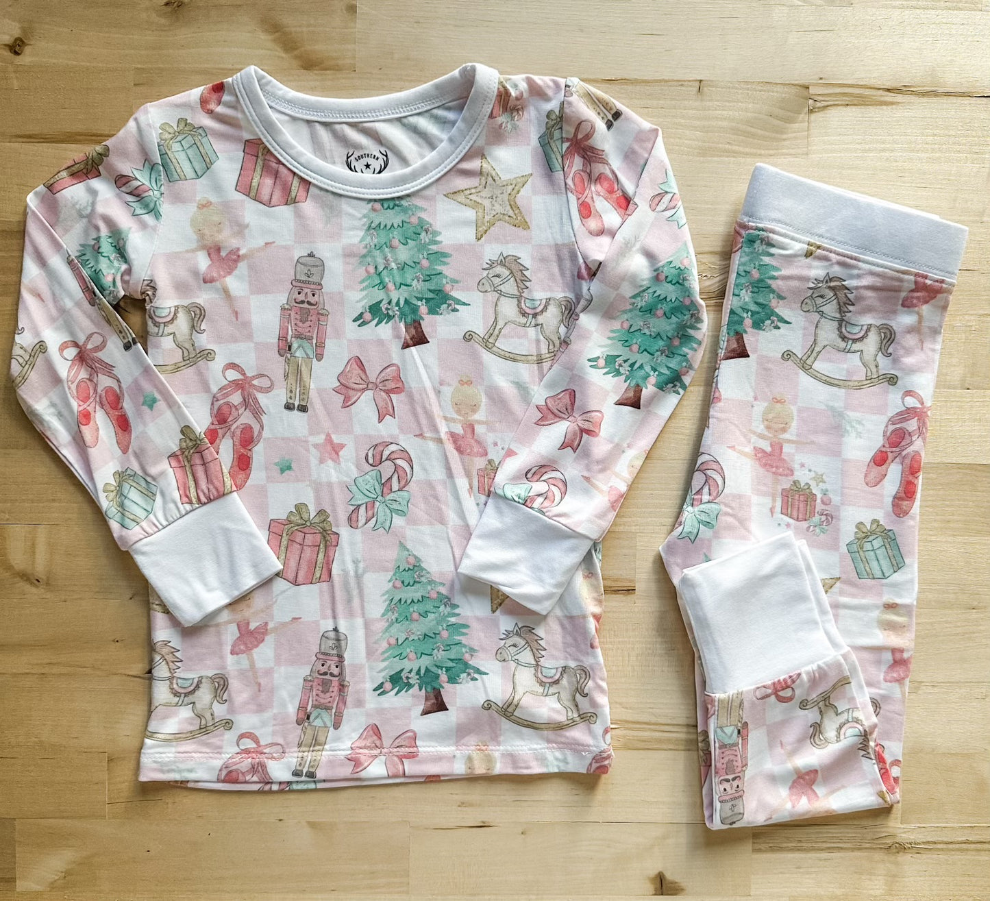 Pretty In Pink Nutcracker Bamboo Set